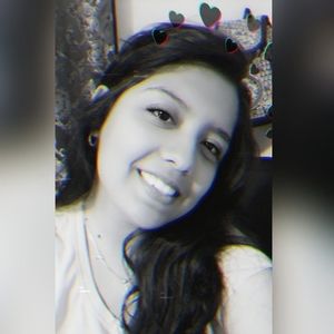 Meet your Posher, Gloria